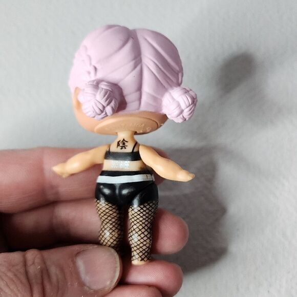 L.O.L. Doll Fashioniptown Girl Pink Hair Punk Space Buns - Picture 2 of 2
